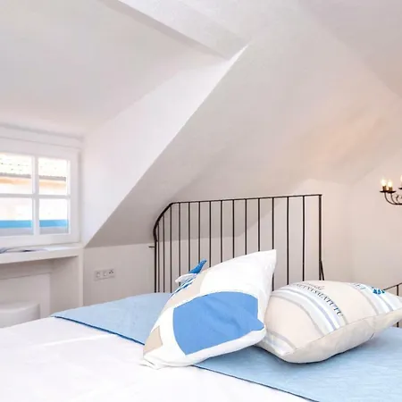 Riva 4* Jelsa (Hvar)