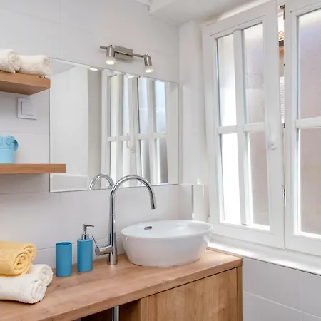 Riva 4* Jelsa (Hvar)