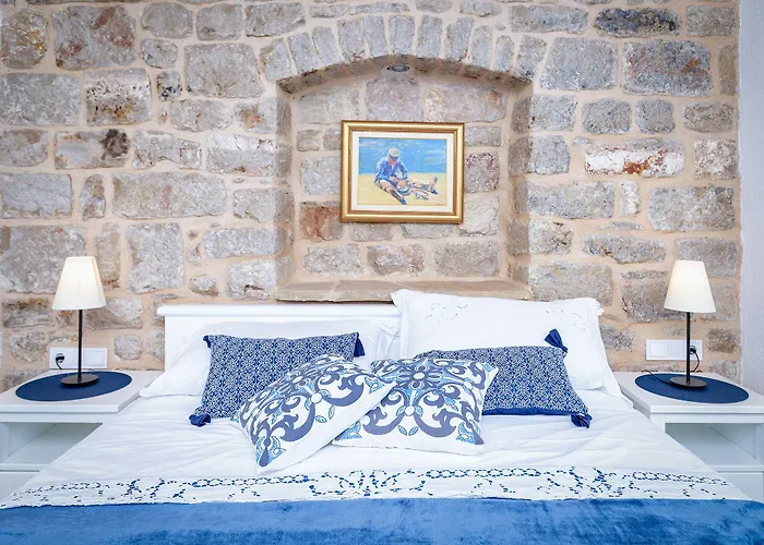 Riva 4* Jelsa (Hvar)