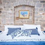 Riva 4* Jelsa (Hvar)