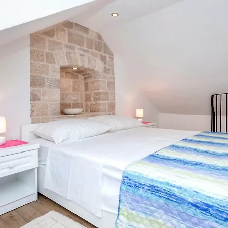 Guest house Riva 4*