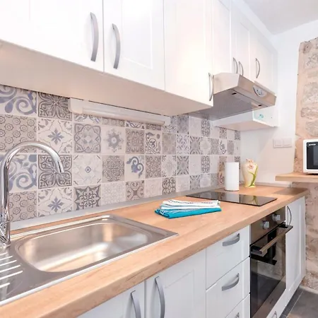 Guest house Riva 4*