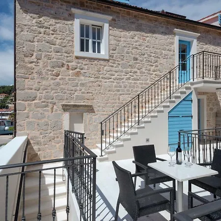 Riva Guest house Jelsa (Hvar)